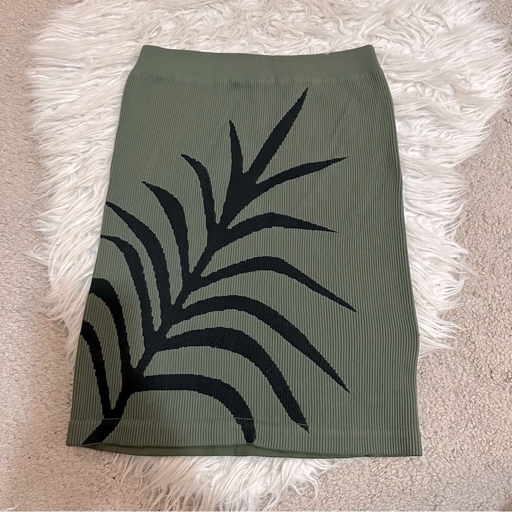 BCBGeneration Ribbed Matching Set - Picture 2 of 6